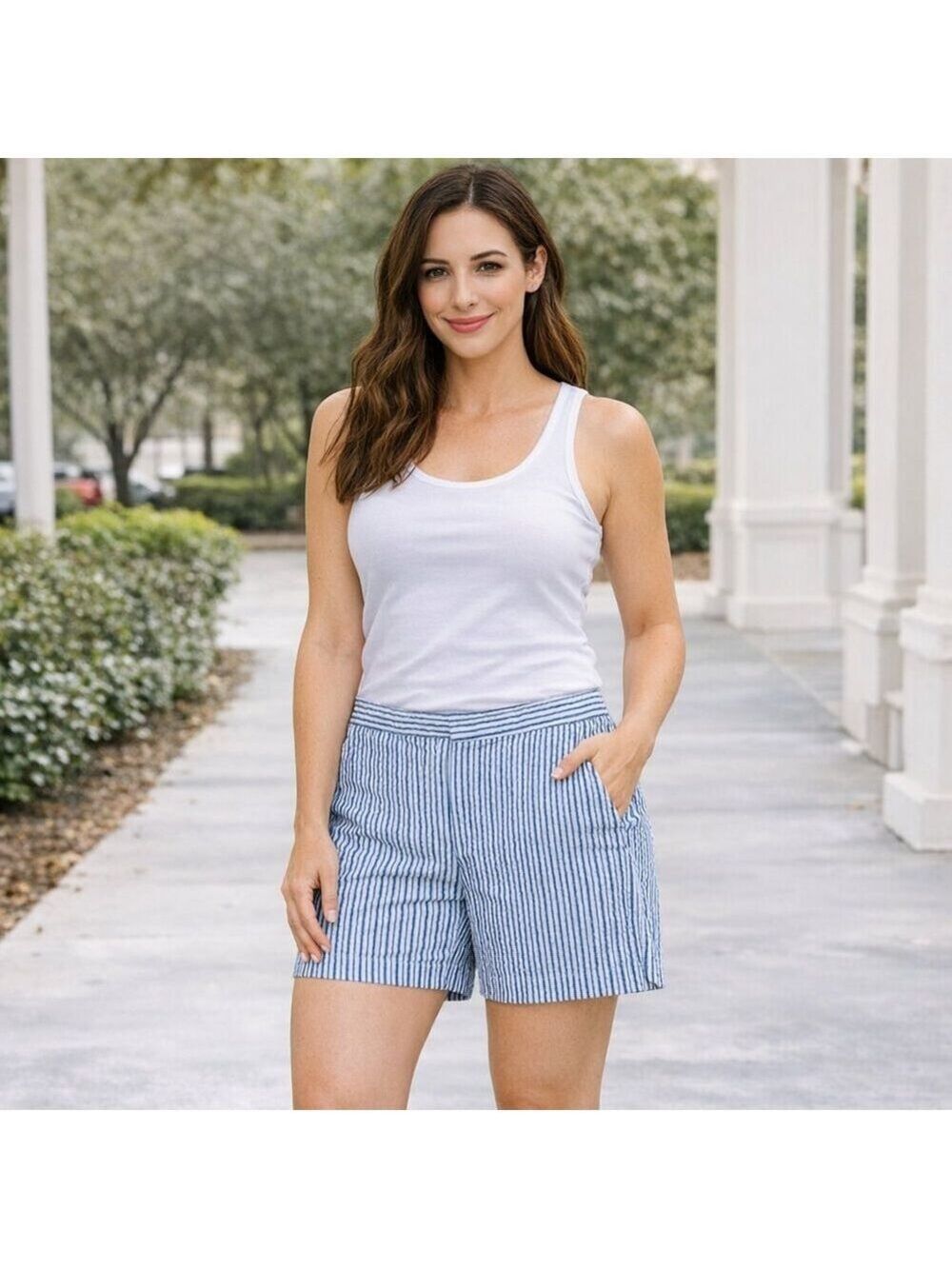 IZOD Blue & White Seersucker Shorts Women’s Size 14 | Classic Summer Style